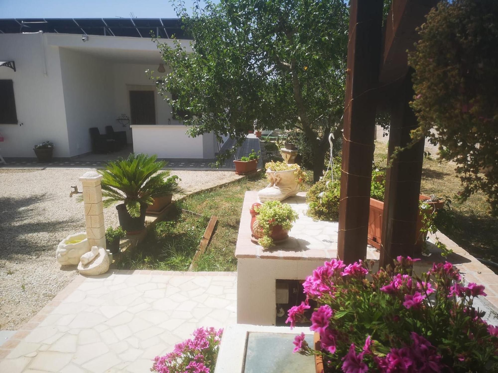 B&B Angolo Magico Парабита Экстерьер фото